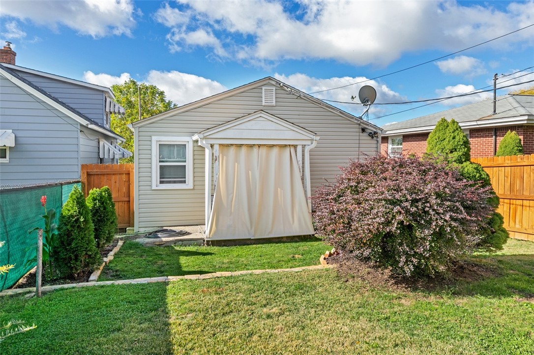 Latrobe, Pennsylvania 15650, United States, 2 Bedrooms Bedrooms, ,1 BathroomBathrooms,Residential,Active,228486