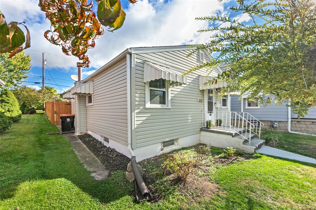 Latrobe, Pennsylvania 15650, United States, 2 Bedrooms Bedrooms, ,1 BathroomBathrooms,Residential,Active,228486