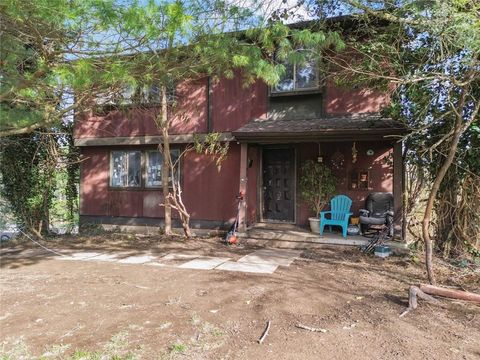 1781 Ivanhoe Dr North Huntingdon PA 15642