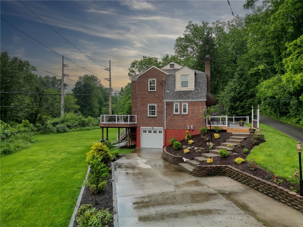 3333 Walther Ln