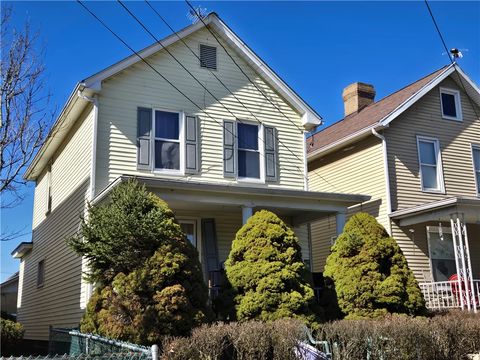 Photo of 614 Howard St, Brownsville, PA 15417 (MLS # 1742344)