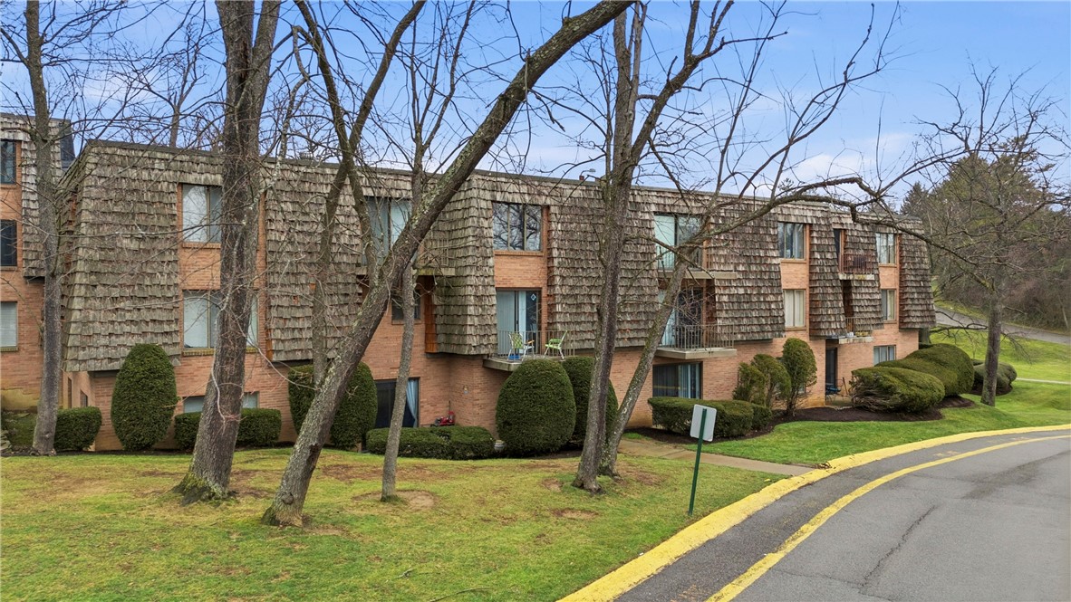 1115 Forest Green Dr