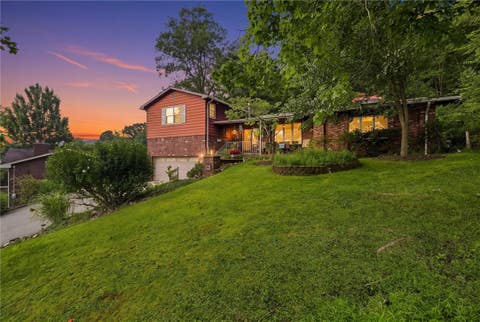 Photo for 107 Jeanine Ct.