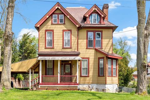 Photo of 86 Woodlawn Ave, Pittsburgh, PA 15205 (MLS # 1748815)