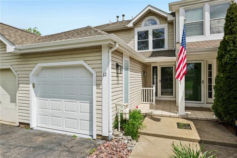 Photo for 12 Pin Oak Ct
