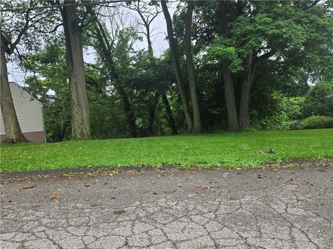 0 Stevens St N Versailles PA 15137