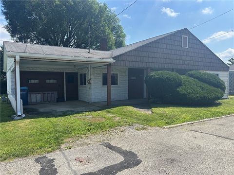 Photo for 800 W Smithfield St W