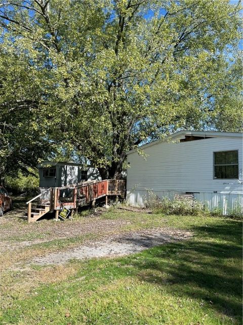 88 Mitchell Road West Middlesex Boro PA 16159