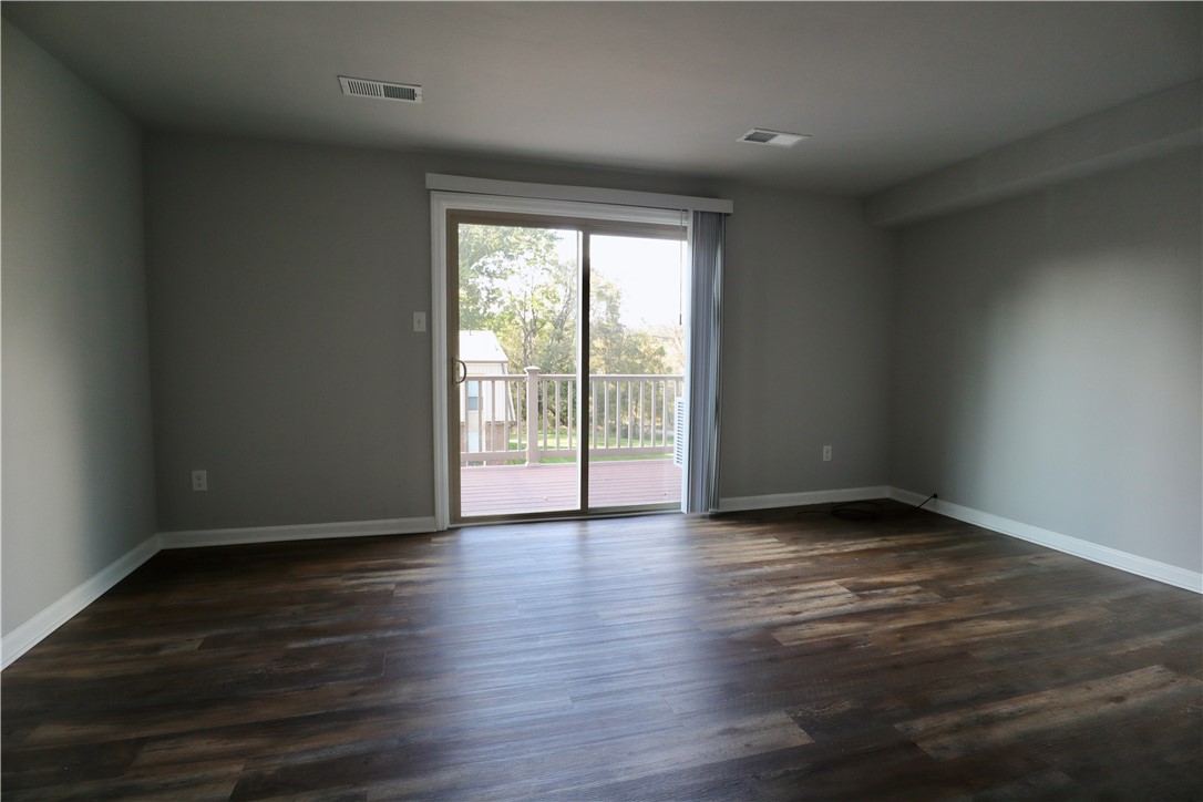 Canonsburg, Pennsylvania 15317, United States, 2 Bedrooms Bedrooms, ,2 BathroomsBathrooms,Residential,Active,82635