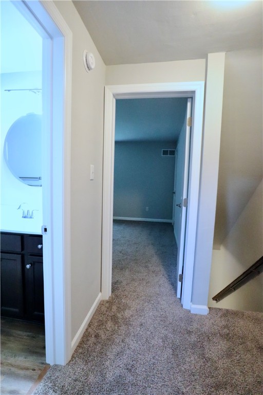 Canonsburg, Pennsylvania 15317, United States, 2 Bedrooms Bedrooms, ,2 BathroomsBathrooms,Residential,Active,82635