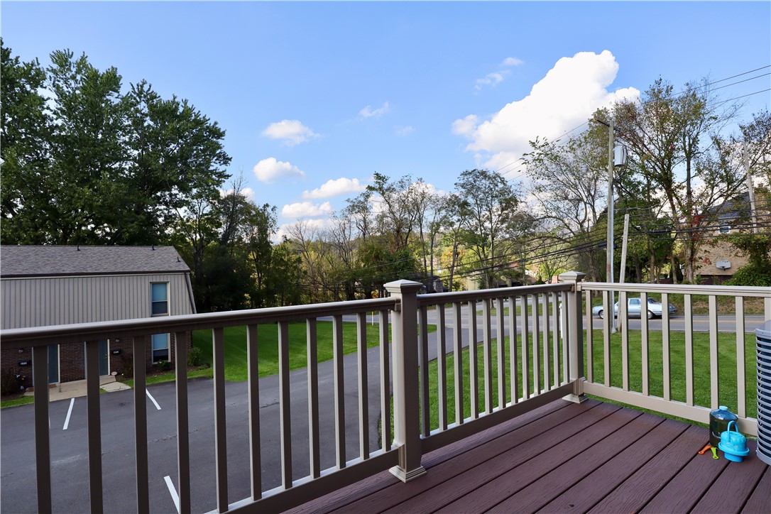 Canonsburg, Pennsylvania 15317, United States, 2 Bedrooms Bedrooms, ,2 BathroomsBathrooms,Residential,Active,82635