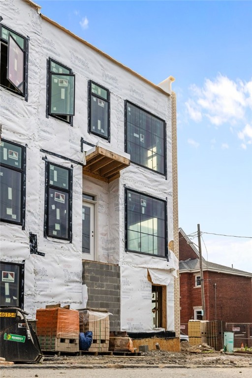 Pittsburgh, Pennsylvania, 15201, United States, 5 Bedrooms Bedrooms, ,5 BathroomsBathrooms,Residential,Active,1898029