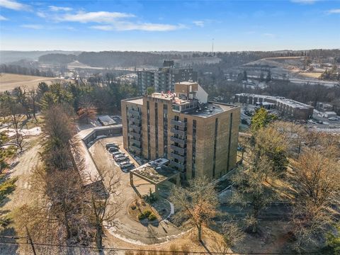 Homes For Sale - 820 E Beau St #3M<br/> South Strabane, PA 15301