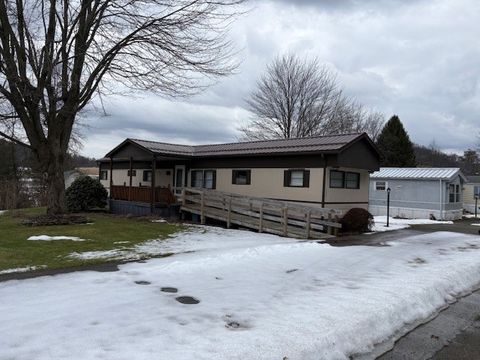 204 Kingston Lane White Twp PA 15701