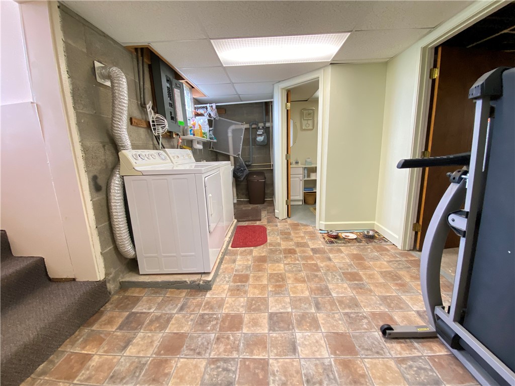 West Salem Twp, Pennsylvania 16125, United States, 2 Bedrooms Bedrooms, ,2 BathroomsBathrooms,Residential,Contingent,134839