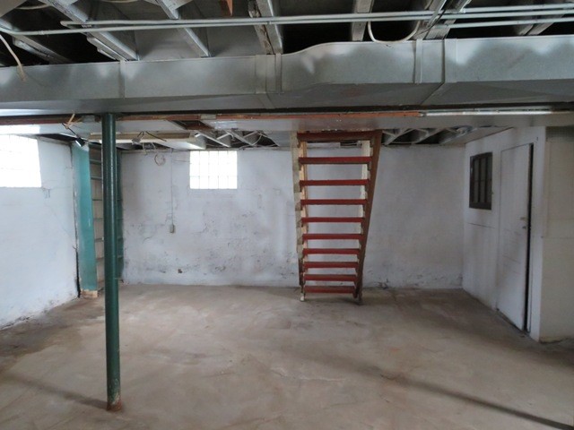 501 Adams St St, West Newton, Pennsylvania image 27