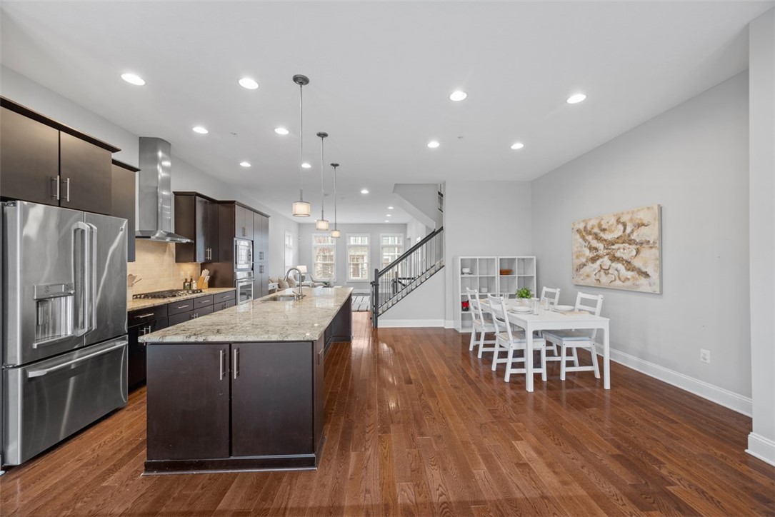 Marshall, Pennsylvania 16046, United States, 4 Bedrooms Bedrooms, ,4 BathroomsBathrooms,Residential,Contingent,104041