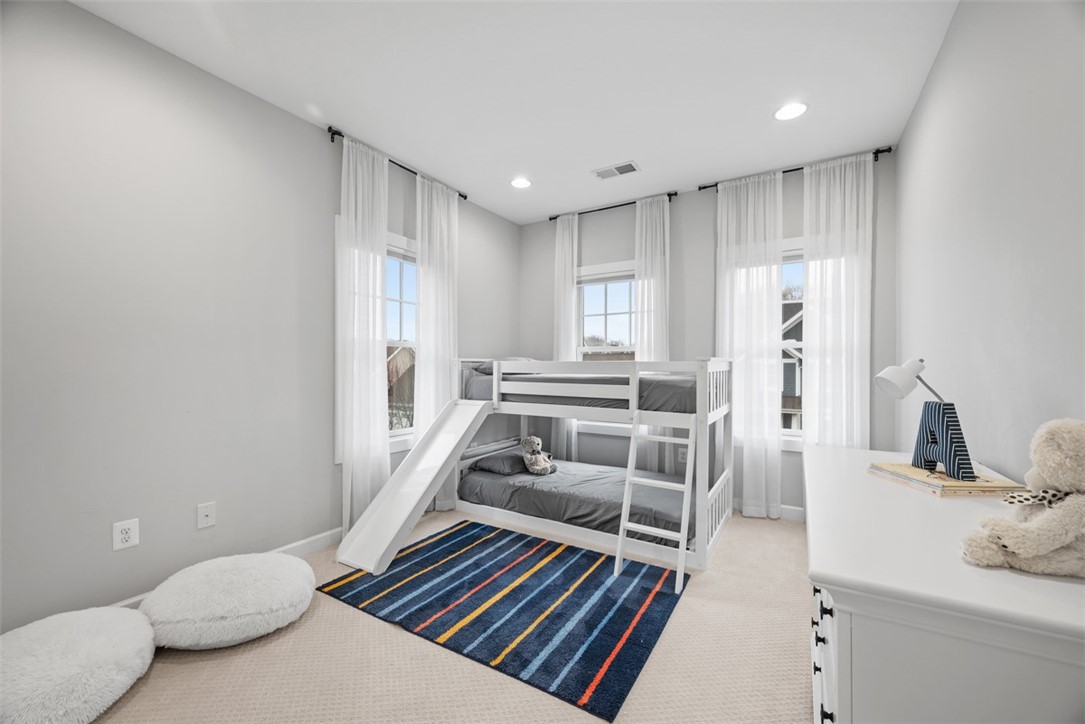 Marshall, Pennsylvania 16046, United States, 4 Bedrooms Bedrooms, ,4 BathroomsBathrooms,Residential,Contingent,104041