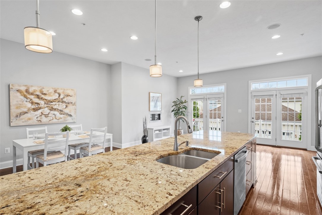 Marshall, Pennsylvania 16046, United States, 4 Bedrooms Bedrooms, ,4 BathroomsBathrooms,Residential,Contingent,104041