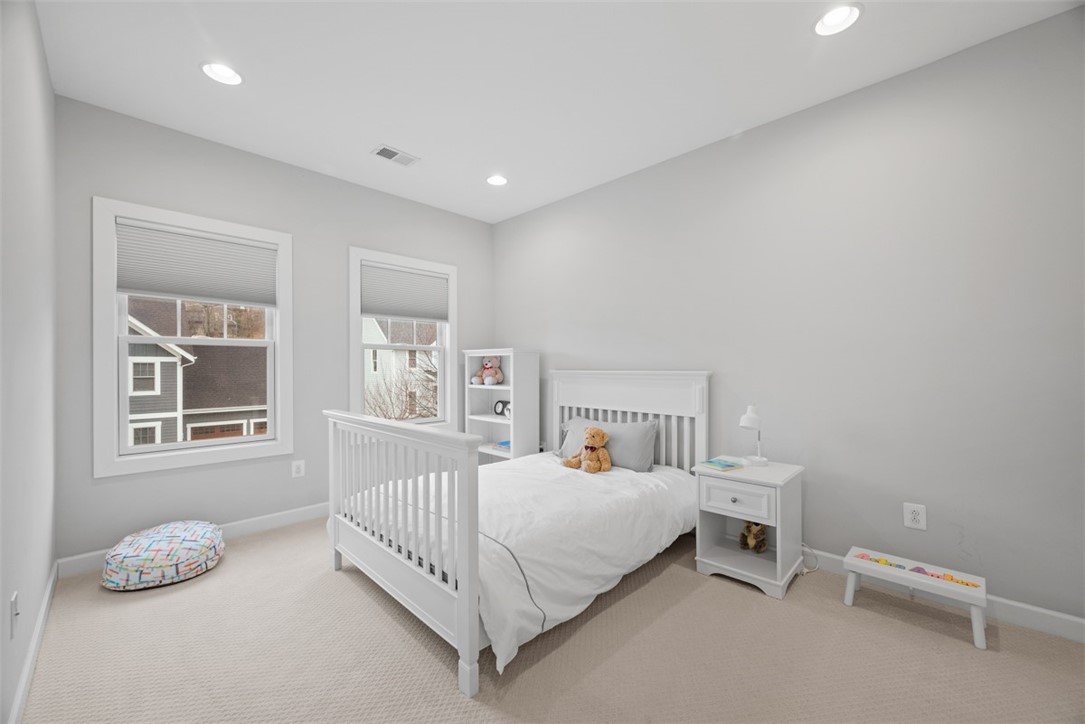 Marshall, Pennsylvania 16046, United States, 4 Bedrooms Bedrooms, ,4 BathroomsBathrooms,Residential,Contingent,104041