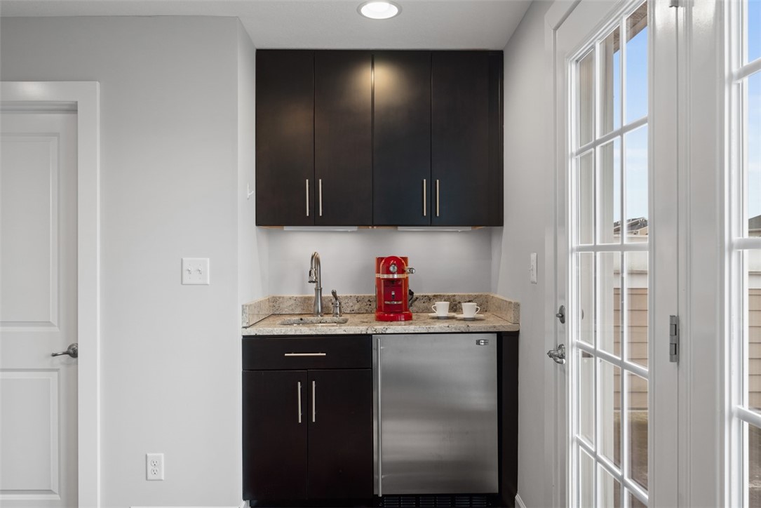 Marshall, Pennsylvania 16046, United States, 4 Bedrooms Bedrooms, ,4 BathroomsBathrooms,Residential,Contingent,104041