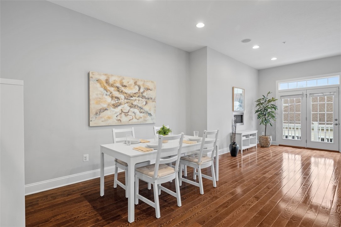 Marshall, Pennsylvania 16046, United States, 4 Bedrooms Bedrooms, ,4 BathroomsBathrooms,Residential,Contingent,104041