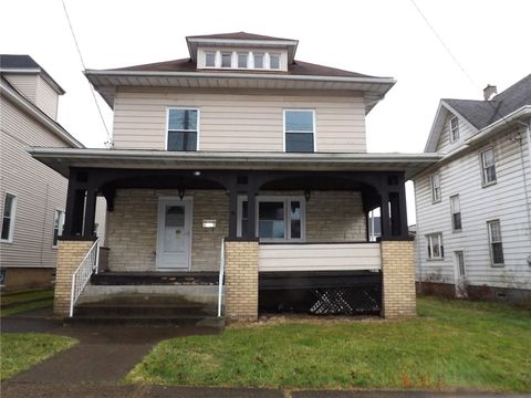 Photo of 920 Adams St, New Castle, PA 16101 (MLS # 1736915)
