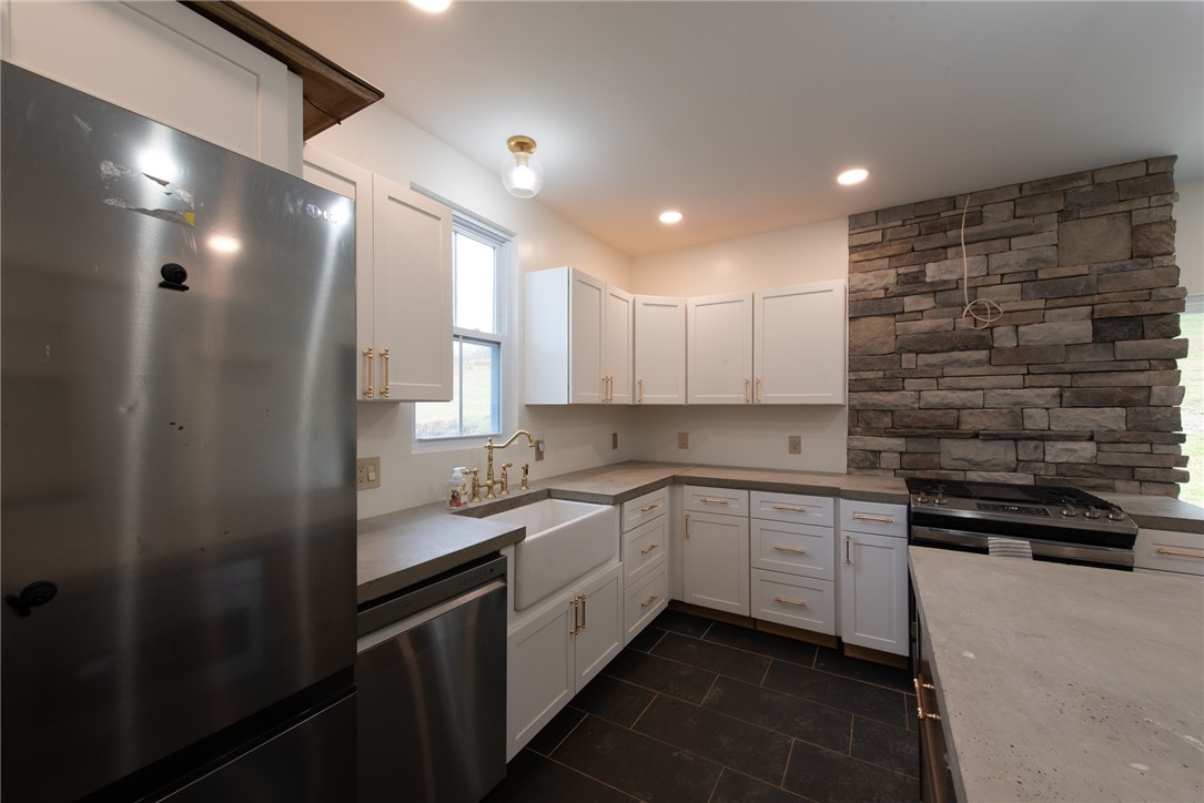 Upper Burrell, Pennsylvania 15068, United States, 3 Bedrooms Bedrooms, ,1 BathroomBathrooms,Residential,Active,229593