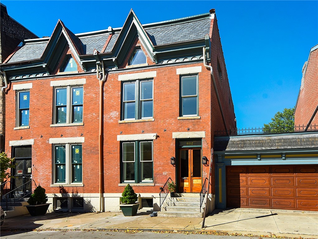 612 N Taylor Ave