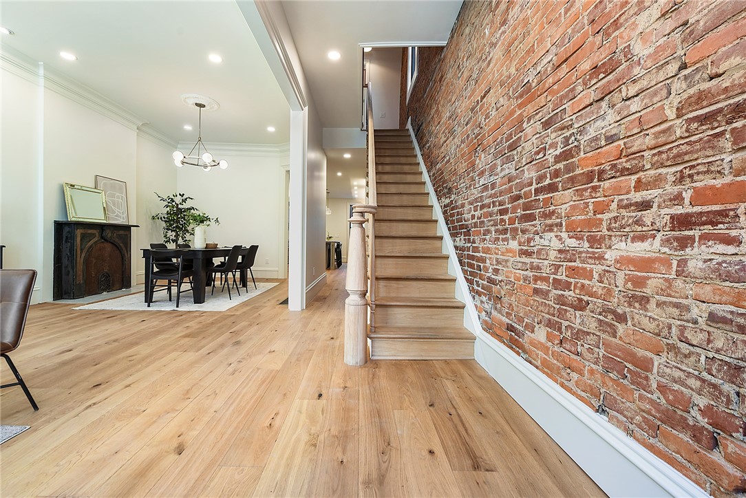 612 N Taylor Ave