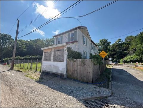 3326 Ruthven St Polish Hill PA 15219