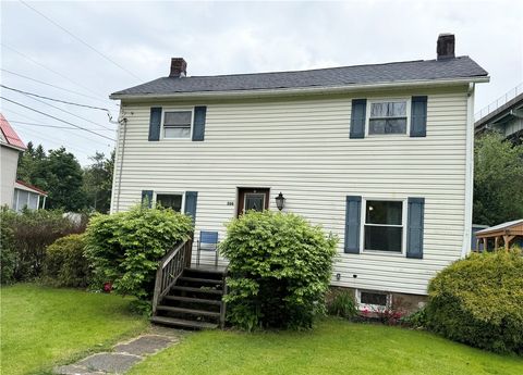Photo of 206 N Race St, Worthington, PA 16262 (MLS # 1752956)