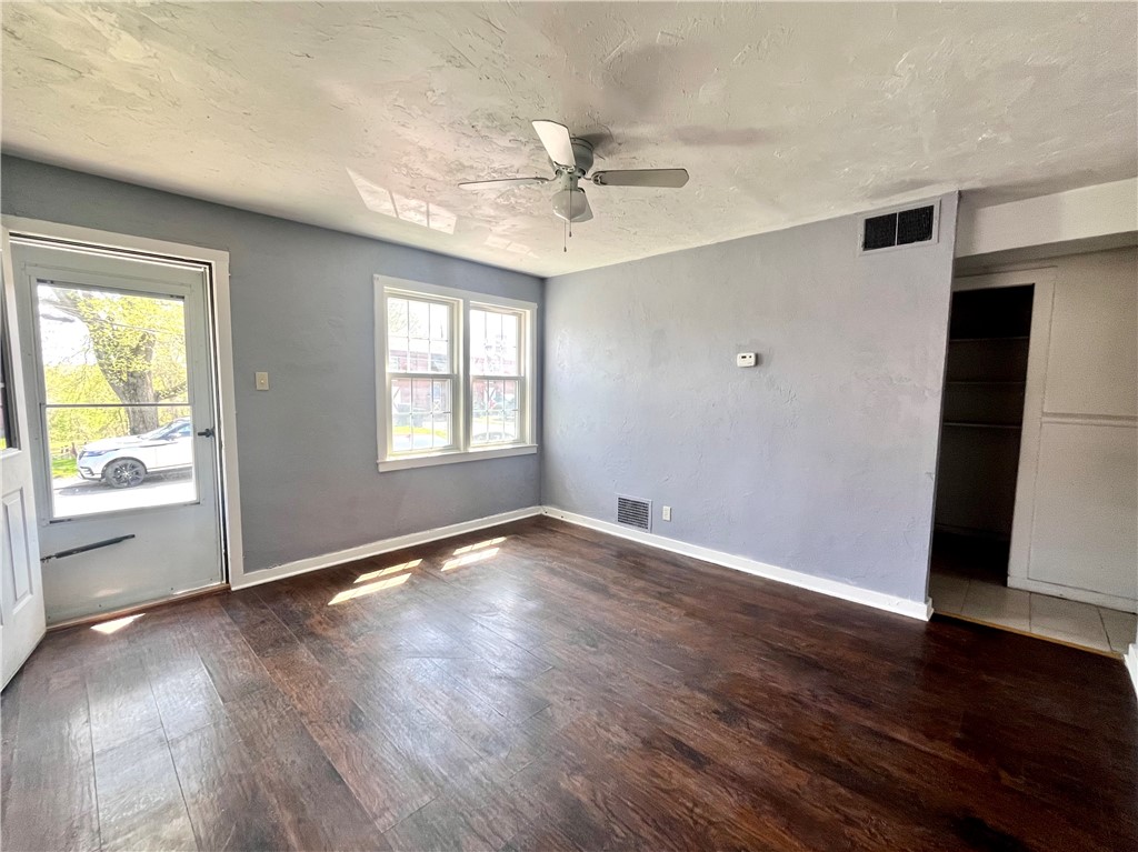 Moon/Crescent Twp, Pennsylvania 15108, United States, 2 Bedrooms Bedrooms, ,1 BathroomBathrooms,Residential,Active,116536