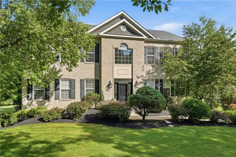 Photo of 105 Hidden Oak Dr, Mars, PA 16046 (MLS # 1761240)