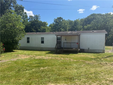 Mobile Home For Rent - 1761 Old Youngstown Rd Rd<br/> Union Twp, PA 16116