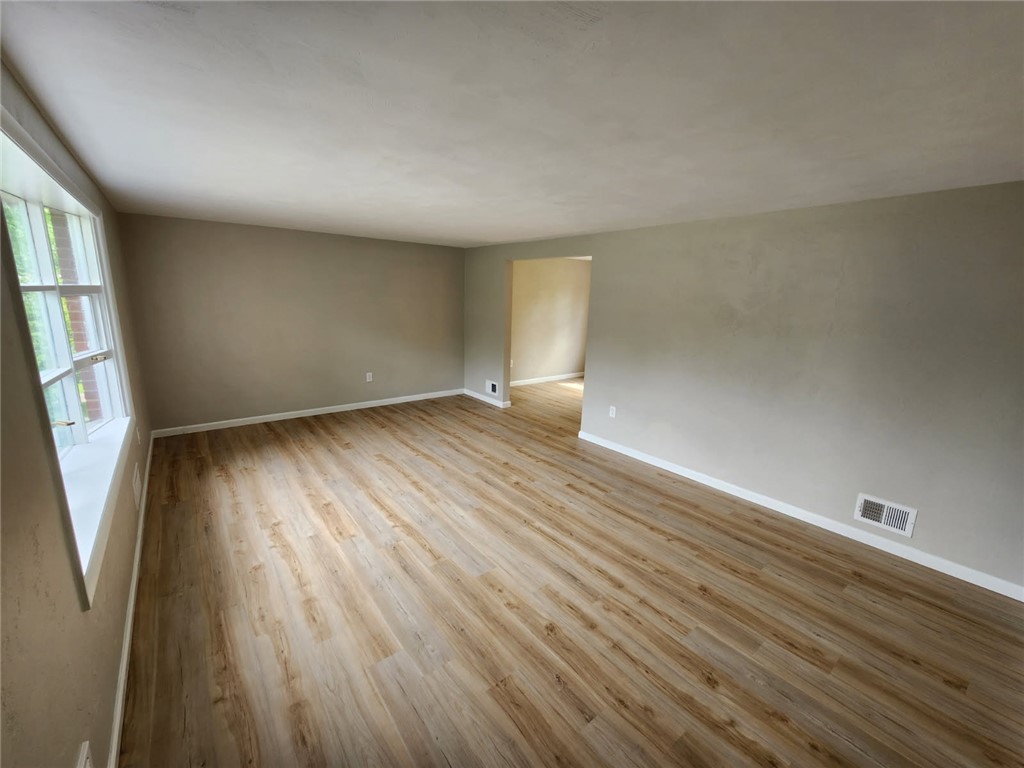3482 Ivy Hill Ln Ln, Finleyville, Pennsylvania image 4