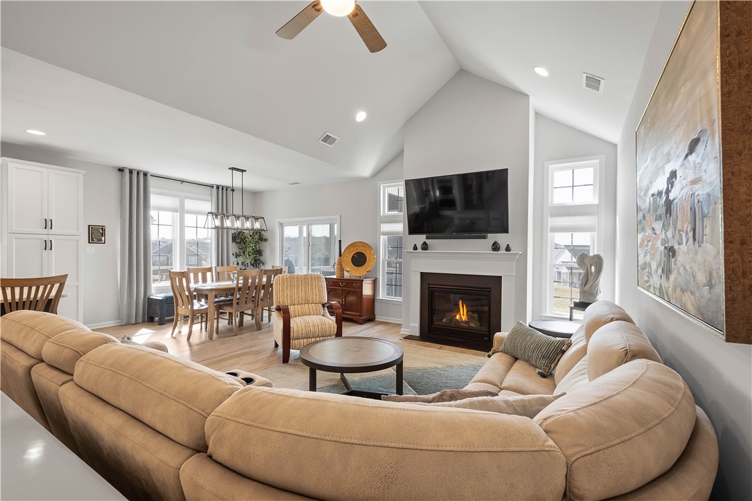 409 Independence Way Way, Canonsburg, Pennsylvania image 3
