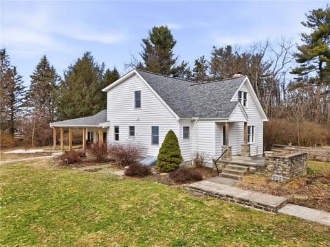 Photo for 220 W Cruikshank Rd