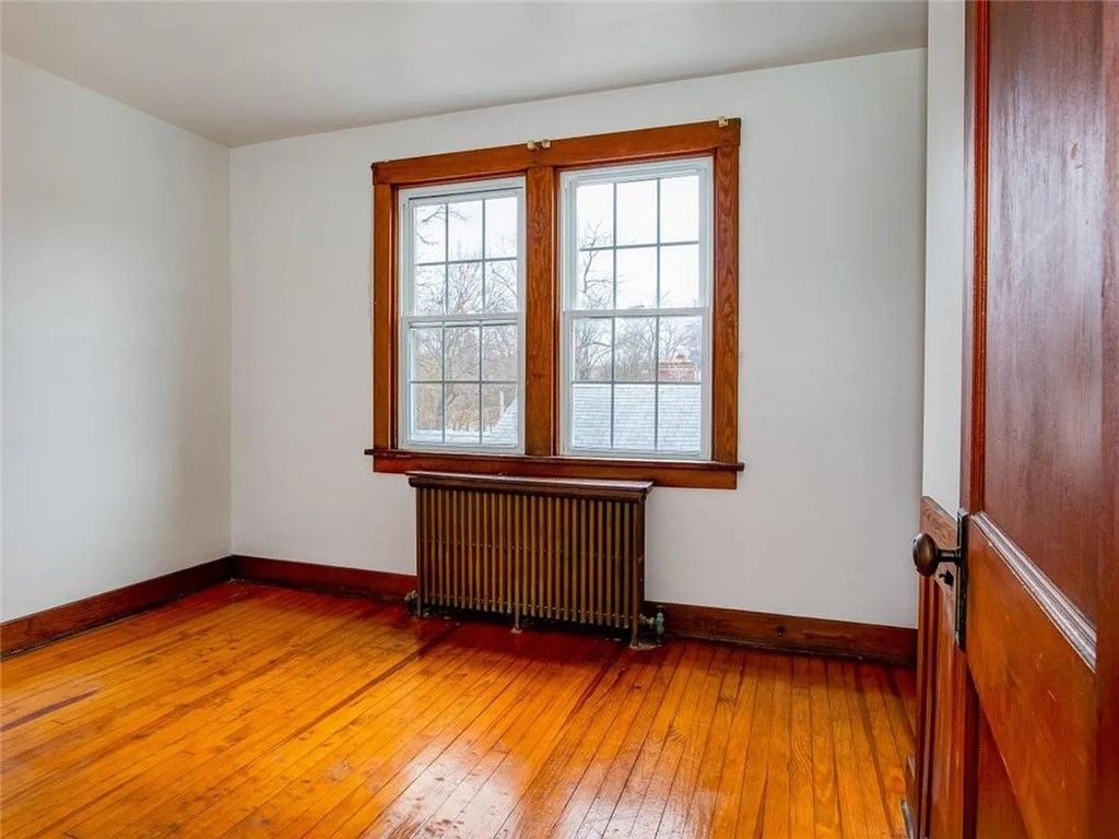Photo of 1818 Vanburen St, Aliquippa, PA 15001 (MLS # 1749502)