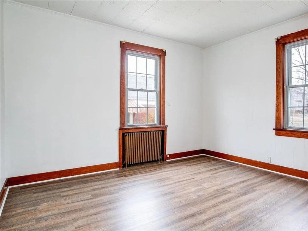Photo of 1818 Vanburen St, Aliquippa, PA 15001 (MLS # 1749502)