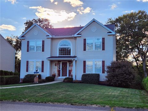 Photo of 128 Stratford Ct, New Stanton, PA 15672 (MLS # 1726894)