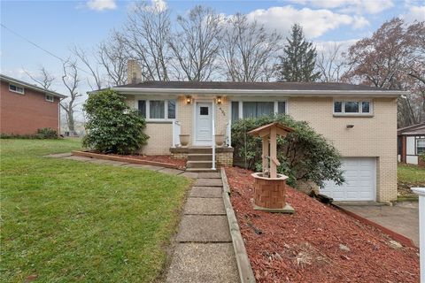 Homes For Sale - 4186 Finleyville Elrama Rd Rd<br/> Finleyville, PA 15332