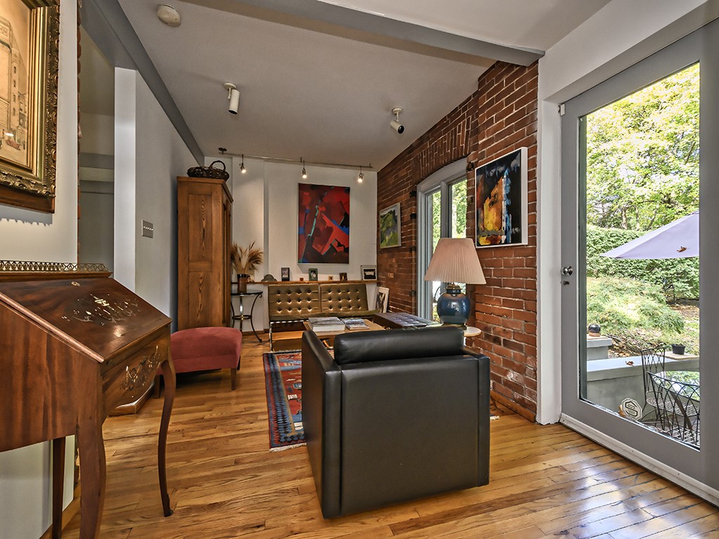 1 Parkton