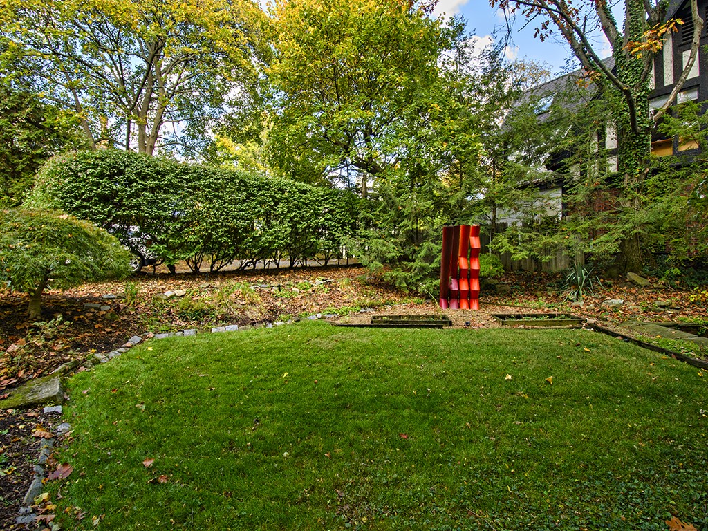 Pittsburgh, Pennsylvania, 15232, United States, 3 Bedrooms Bedrooms, ,2 BathroomsBathrooms,Residential,Active,1905131