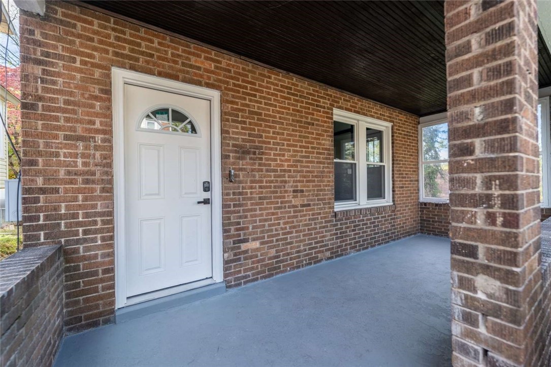 619 Barclay Ave