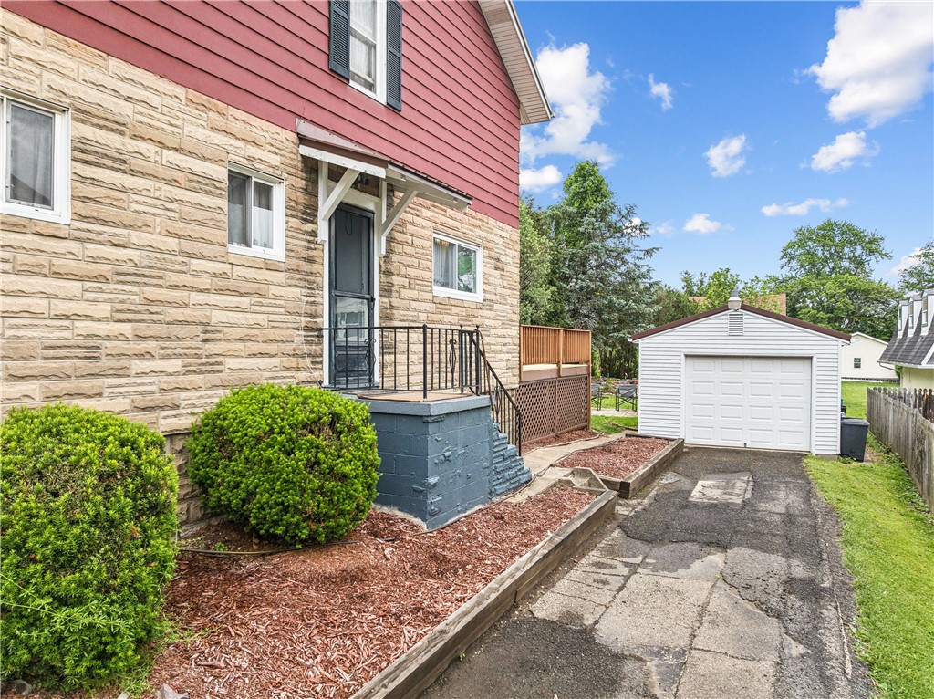 406 Overlook Dr