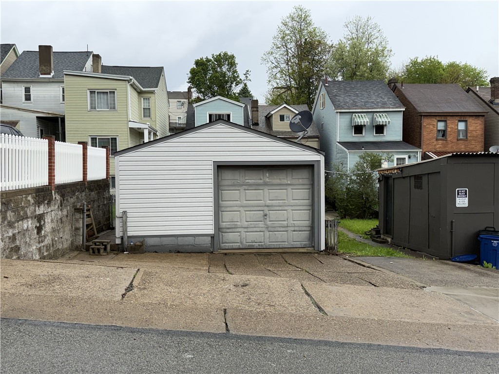2420 Patterson St