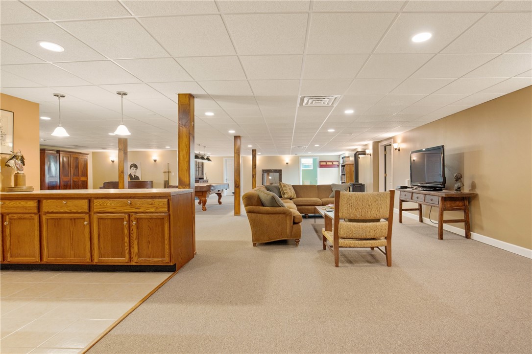 Upper Turkeyfoot Twp, Pennsylvania 15551, United States, 5 Bedrooms Bedrooms, ,4 BathroomsBathrooms,Residential,Active,146590