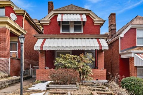 Homes For Sale - 106 Romeyn St St<br/> Knoxville, PA 15210