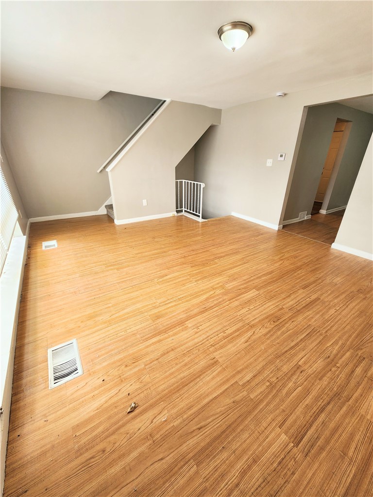 Photo 1 of 6 — 459 Idlewood Rd, Penn Hills, PA 15235